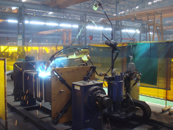 コア連結溶接ロボットシステム ARCMAN ™ ㈱神戸製鋼所
