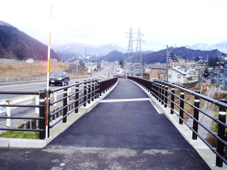 湯沢跨水橋側道橋他１橋