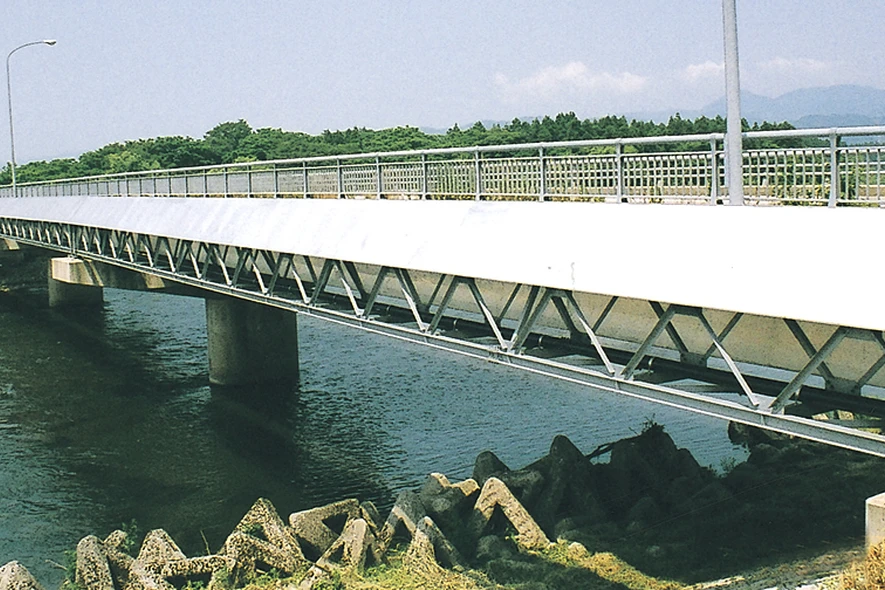 岩沢橋下水道添架橋