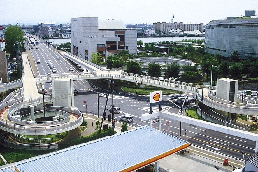 白山横断歩道橋